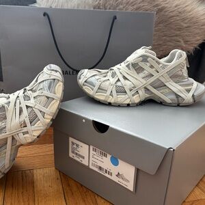 Balenciaga Cage-Style Runner Sneakers in Light Gray and Off-White